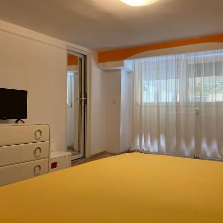 Ultracentral Apartment Near Moscovitz Palace Oradea Dış mekan fotoğraf